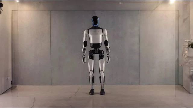 На Маска в Tesla уже трудится примерно 1000 роботов Optimus, заменивших людей