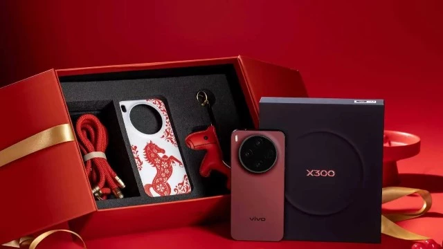 vivo создаёт зимнюю магию: волшебная атмосфера ледового шоу и лимитированный vivo X300 в цвете «Алый бархат»