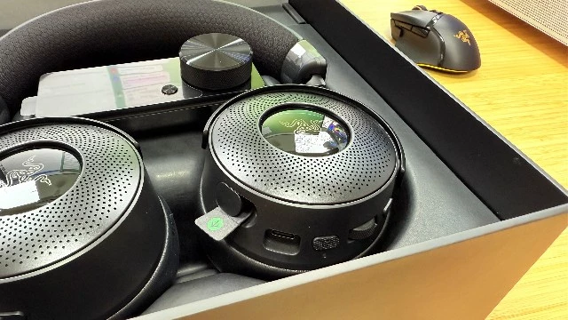 Обзор Razer Kraken V4 Pro — когда звук чувствуешь всем телом