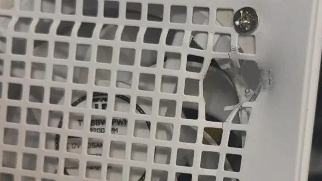 "Обычный вторник в США": корпус ПК спас жизнь ребенку, словив пулю