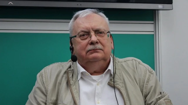 Анджей Сапковский получил высшую награду Польши в области культуры