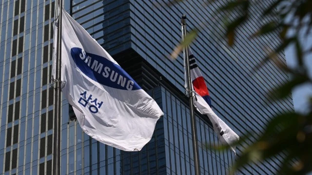 В части смартфонов Samsung нашли "не удаляемый израильский шпионский софт"