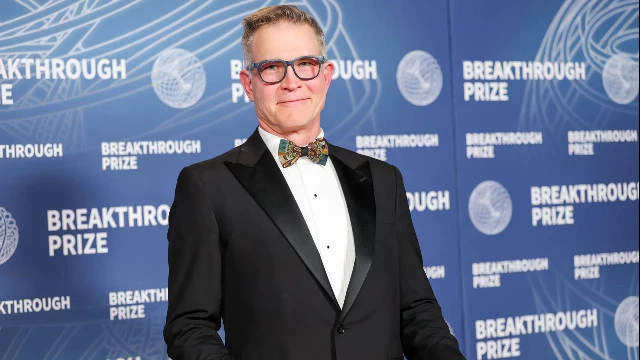 Да что ты, черт побери, такое несешь? Похоже, что директор Roblox сошел с ума от вседозволенности