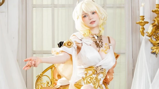 Нежная и романтичная Аглая из Honkai: Star Rail в исполнении PeachMilky 